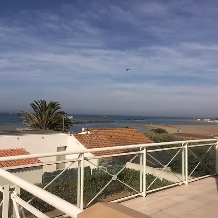 Le Cap D'agde Sleeps 6 Wifi 펜션 *