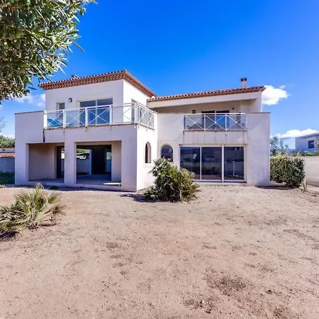 Le Cap D'agde Sleeps 6 Wifi 펜션 *