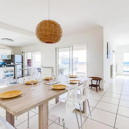 Le Cap D'agde Sleeps 6 Wifi 펜션 아그